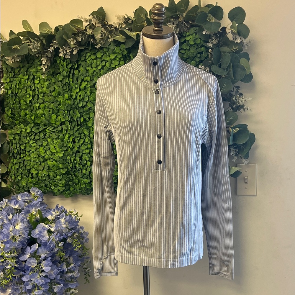 NWT Athleta Gray Striped High Neck Top